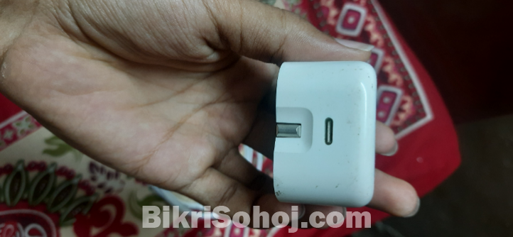Appel carger ORIGINAL 20W,,TYPE-C TO LIGHTNING.FAST CARGER.